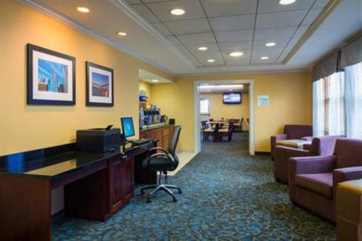 фото отеля Holiday Inn Express Hotel & Suites King of Prussia