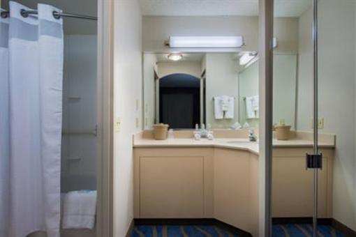 фото отеля Holiday Inn Express Hotel & Suites King of Prussia