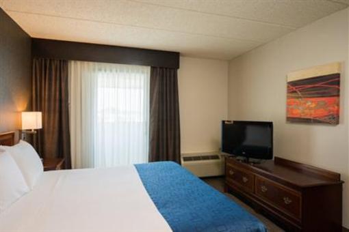 фото отеля Holiday Inn Express Hotel & Suites King of Prussia