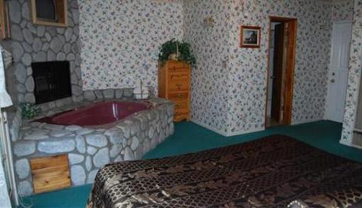 фото отеля Black Forest Lodge Big Bear Lake