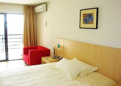 фото отеля Jinjiang Inn (Qingdao Zhongshan Road)