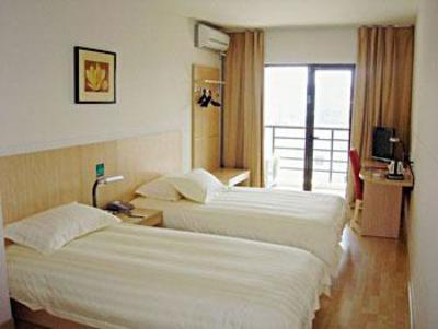фото отеля Jinjiang Inn (Qingdao Zhongshan Road)