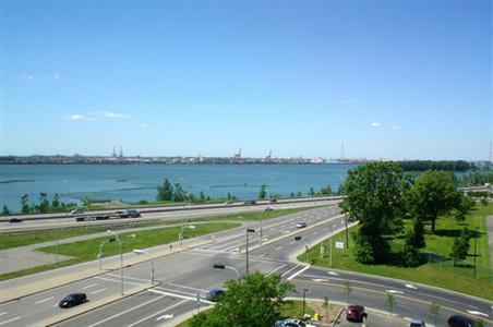 фото отеля Holiday Inn Montreal Longueil