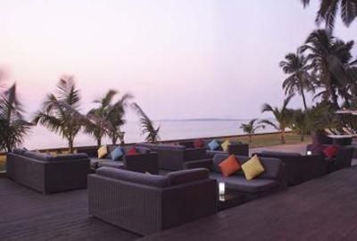 фото отеля Novotel Mumbai Juhu Beach