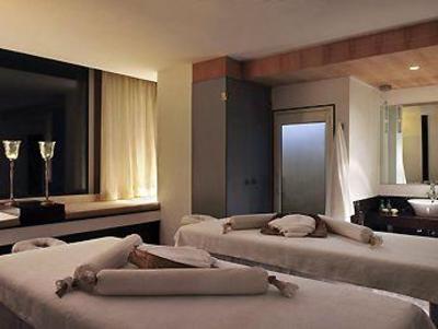 фото отеля Novotel Mumbai Juhu Beach
