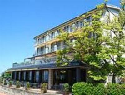 фото отеля Hotel le Baron Tavernier