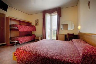 фото отеля Hotel Sorriso Toscolano-Maderno