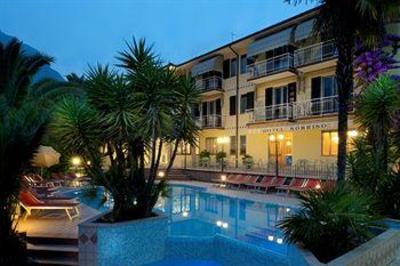 фото отеля Hotel Sorriso Toscolano-Maderno