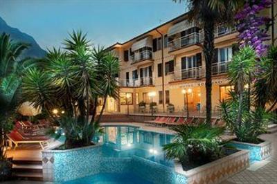 фото отеля Hotel Sorriso Toscolano-Maderno