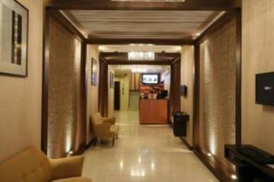 фото отеля Ballys Studio Suites Silom Bangkok