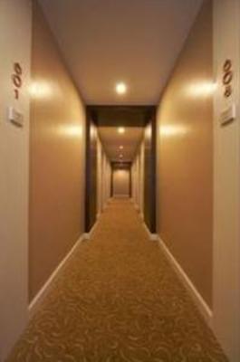 фото отеля Ballys Studio Suites Silom Bangkok