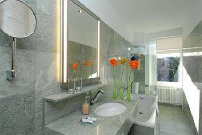 фото отеля Romantik Hotel Schweizerhof Flims