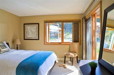фото отеля The Outback Resort