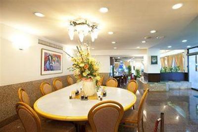 фото отеля Sunlite Hotel Shinjuku Tokyo