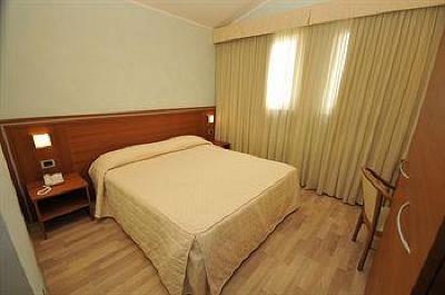 фото отеля Hotel Visconti Cardano al Campo