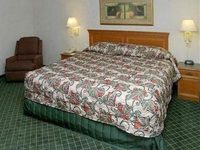 La Quinta Inn & Suites Hotel St Louis Westport