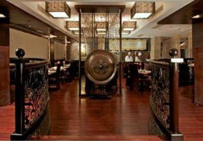фото отеля Gateway Hotel at Akota Gardens Vadodara