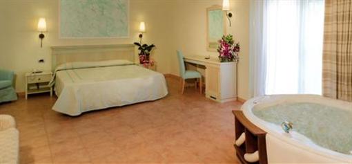 фото отеля Brancamaria Ristorante Hotel Dorgali