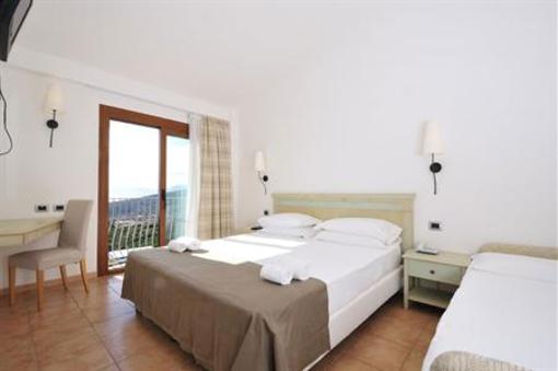 фото отеля Brancamaria Ristorante Hotel Dorgali
