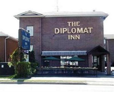 фото отеля The Diplomat Inn