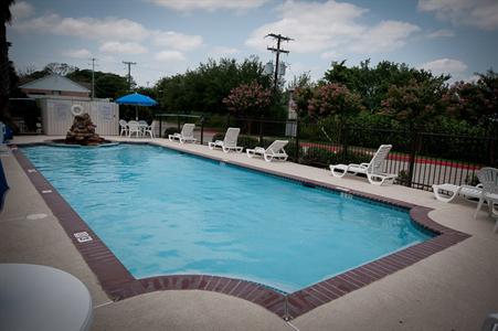 фото отеля BEST WESTERN PLUS Inn of Brenham