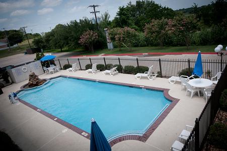 фото отеля BEST WESTERN PLUS Inn of Brenham