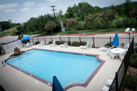 фото отеля BEST WESTERN PLUS Inn of Brenham