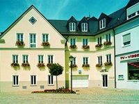 Gruener Baum Hotel & Gasthof