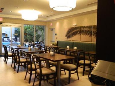 фото отеля Comfort Suites Miami Airport North