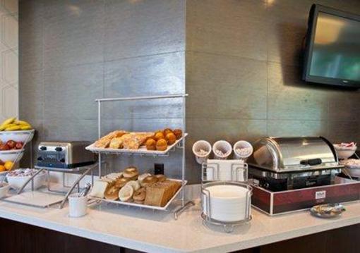 фото отеля Comfort Suites Miami Airport North