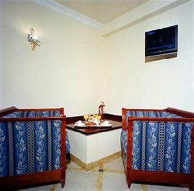 фото отеля Ypsigro Palace