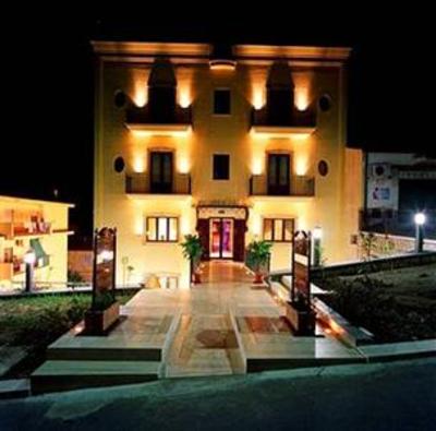фото отеля Ypsigro Palace