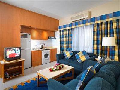 фото отеля Golden Sands Hotel Apartments