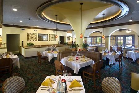фото отеля Embassy Suites Hotel Palm Desert Resort