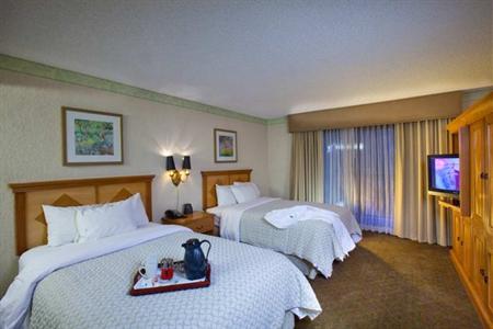 фото отеля Embassy Suites Hotel Palm Desert Resort