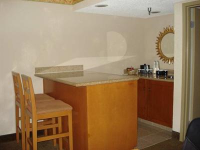 фото отеля Embassy Suites Hotel Palm Desert Resort