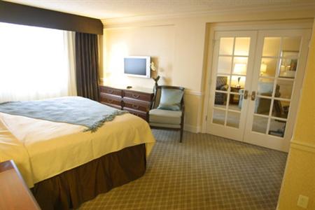 фото отеля Crowne Plaza Portland-Downtown Convention Center