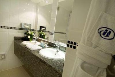 фото отеля Hilton London Stansted Airport