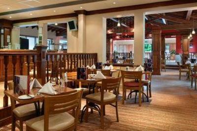 фото отеля Hilton London Stansted Airport