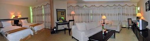 фото отеля Jianghe Hotel Guangzhou