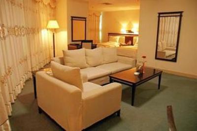 фото отеля Jianghe Hotel Guangzhou