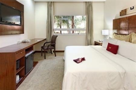 фото отеля Crowne Plaza Asuncion Hotel