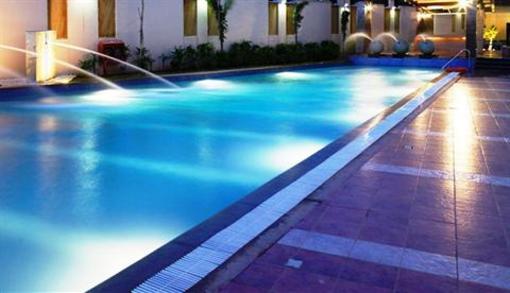 фото отеля Royal Orchid Suites