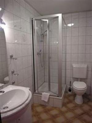 фото отеля Hotel Restaurant Adria Stuben