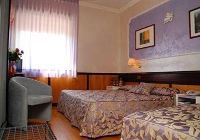 фото отеля Benny Hotel