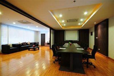 фото отеля Boss Suites Bangkok
