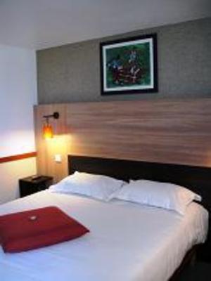 фото отеля Kyriad Colombes