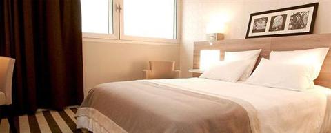 фото отеля Kyriad Colombes
