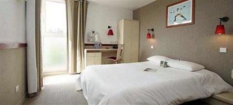 фото отеля Kyriad Colombes