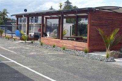 фото отеля Averill Court Motel